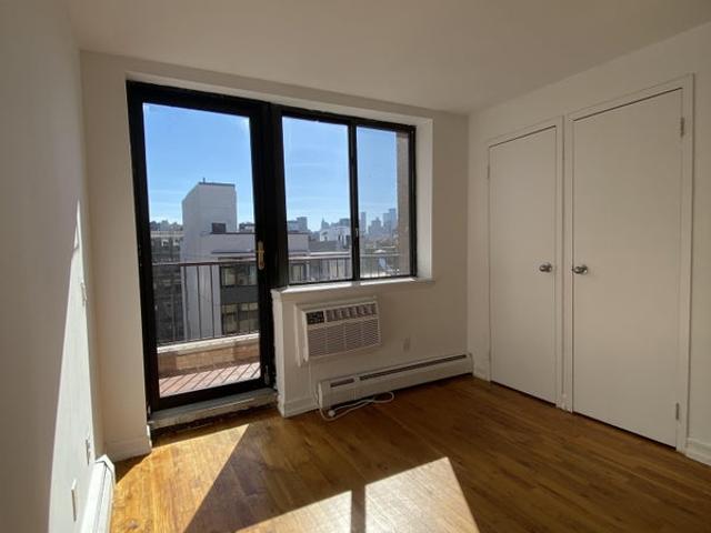 Room for rent in Arverne, New York