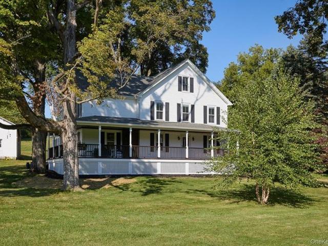 House for sale in Pleasant Valley, New York