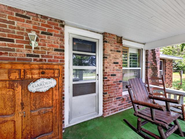 House for sale in Conway, Missouri