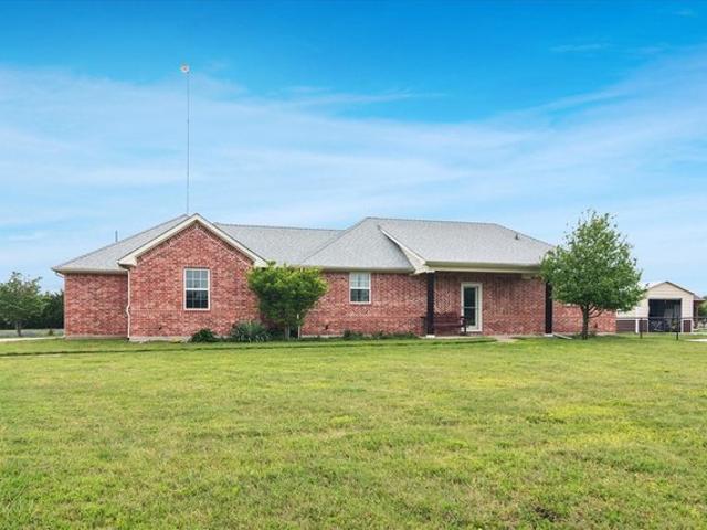 House for sale in Farmersville, Texas