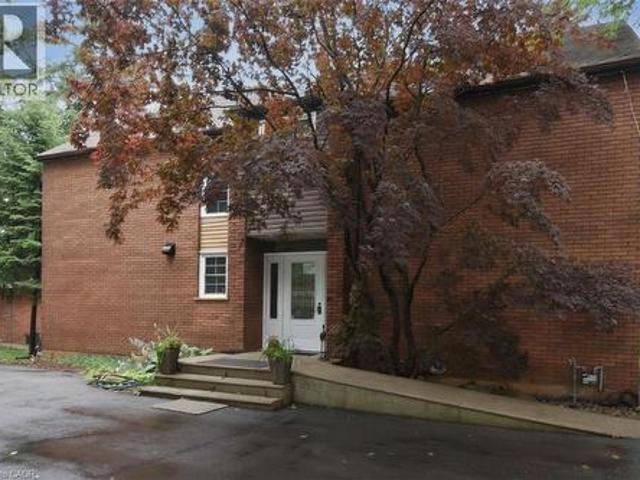 House for sale in Ancaster, Ontario