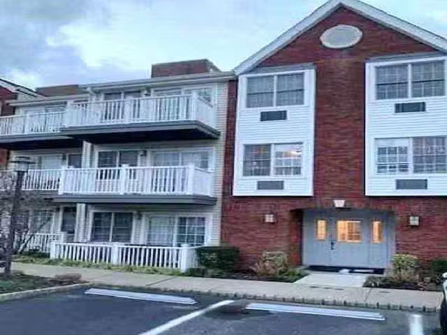 Condo for sale in Ozone Park
