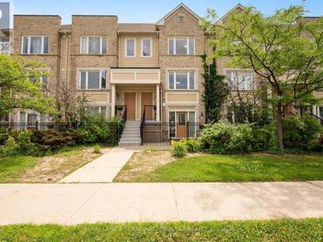 Townhouse for sale in Mississauga, Ontario