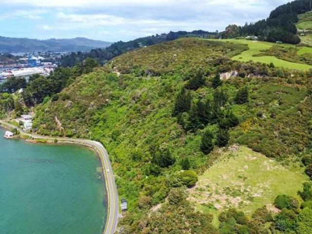 Property for sale in Otakou