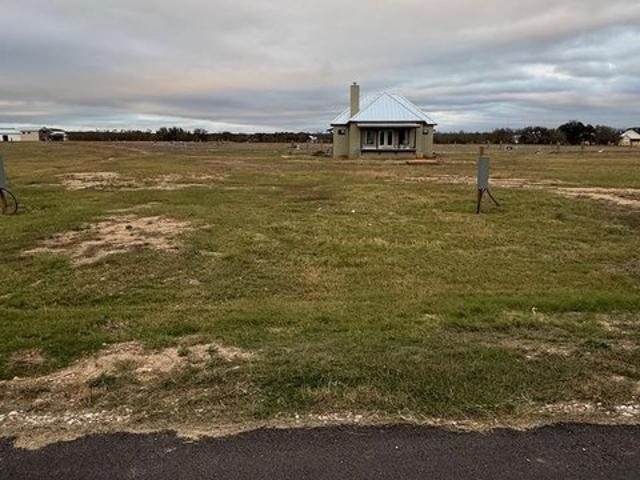 Land for sale in Fredericksburg, Gillespie County