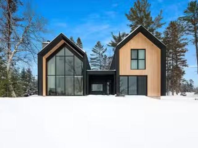 House for sale in Otter Lake, Quebec