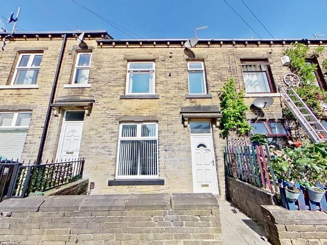 House for rent in Slack Side, West Yorkshire