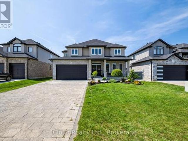 House for sale in Tillsonburg, Ontario
