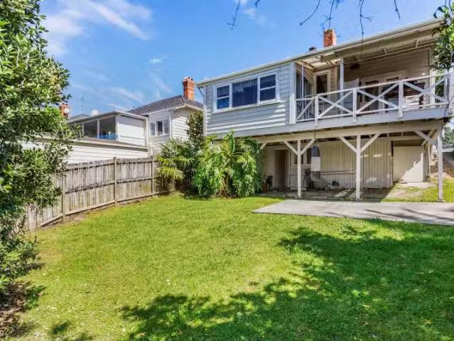 House for sale in Paremoremo, Oroua County