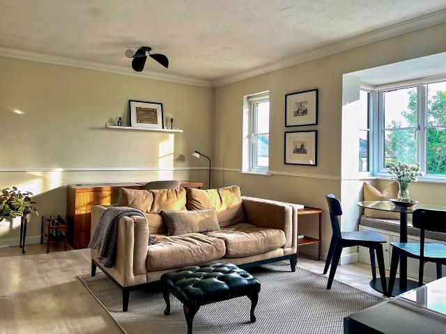 Apartment for rent in Higham Hill, Greater London
