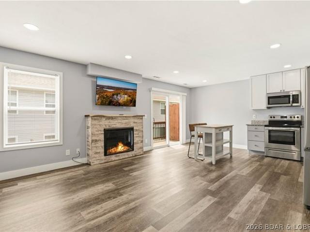 Townhouse for sale in Linn Creek, Missouri