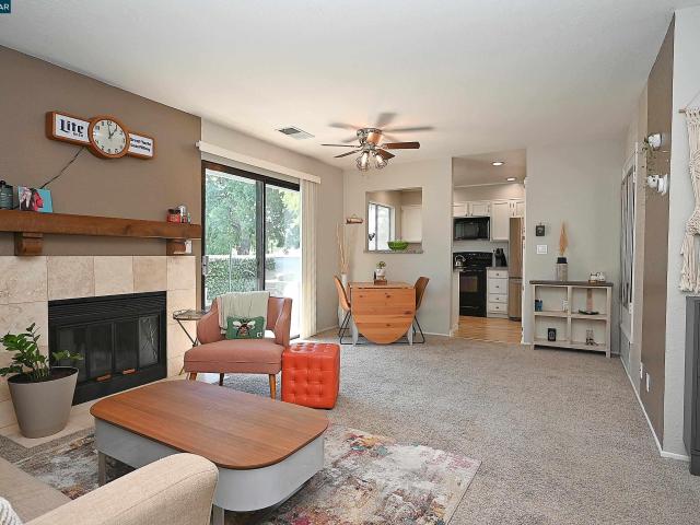 Condo for sale in Martinez, California
