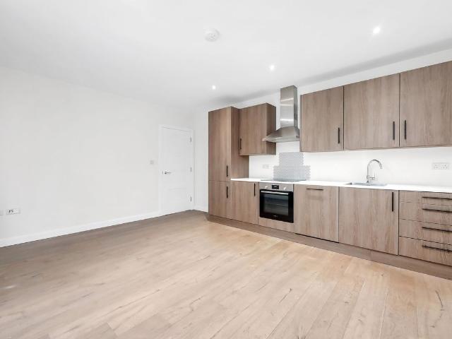 House for rent in Duckett's Green, Greater London