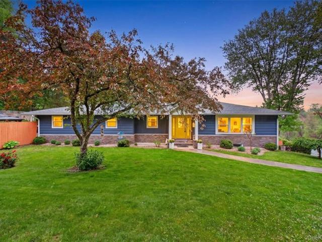 House for sale in Pleasant Valley, New York