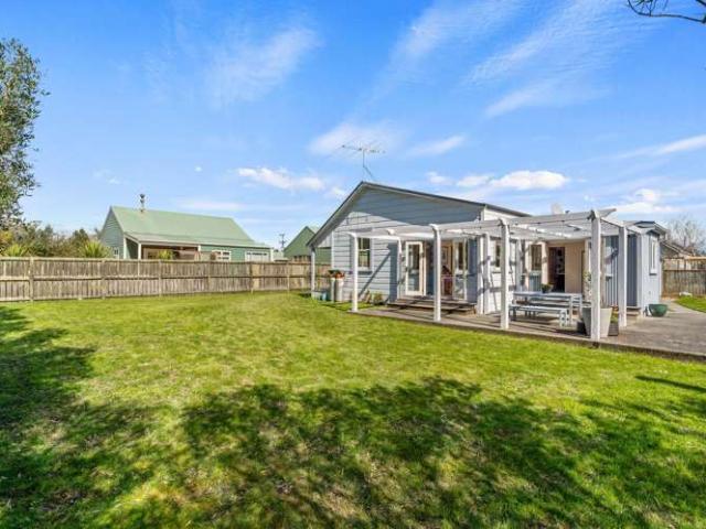 House for sale in Cape Palliser, Wellington