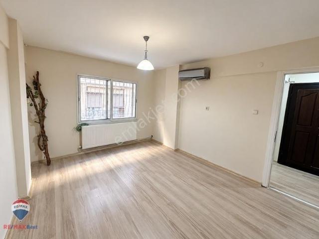 Tersane Mahallesi, Karşıyaka içerisinde kiralık mülk