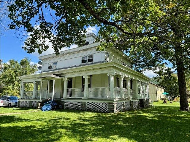House for sale in New York