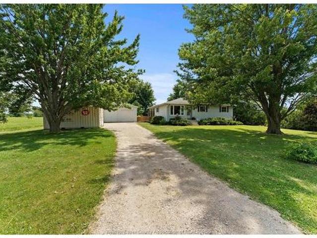 House for sale in Kingsville, Ontario