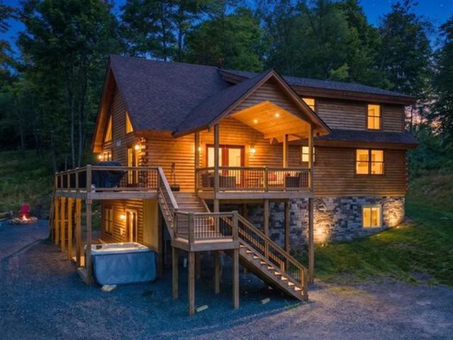 House for sale in Garrett, Maryland