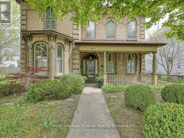 House for sale in Tillsonburg, Ontario