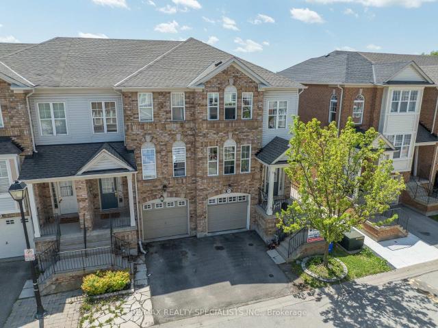 Townhouse for sale in Woburn, Ontario