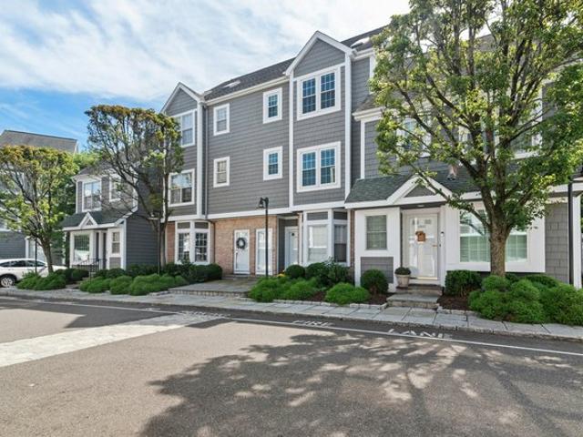 Townhouse for sale in Cos Cob, Connecticut