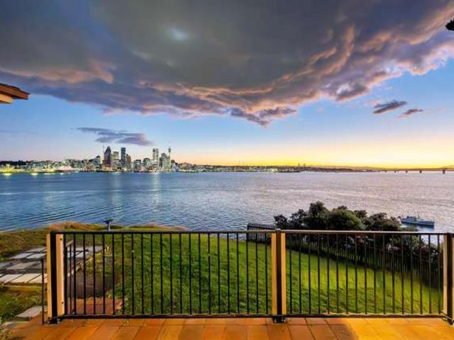 House for sale in Devonport