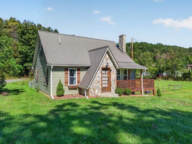 House for sale in Fries, Grayson County