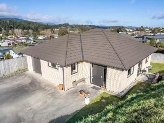 House for sale in Pauatahanui, Wellington