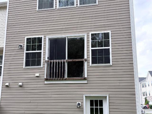 Townhouse for sale in Falling Waters, West Virginia