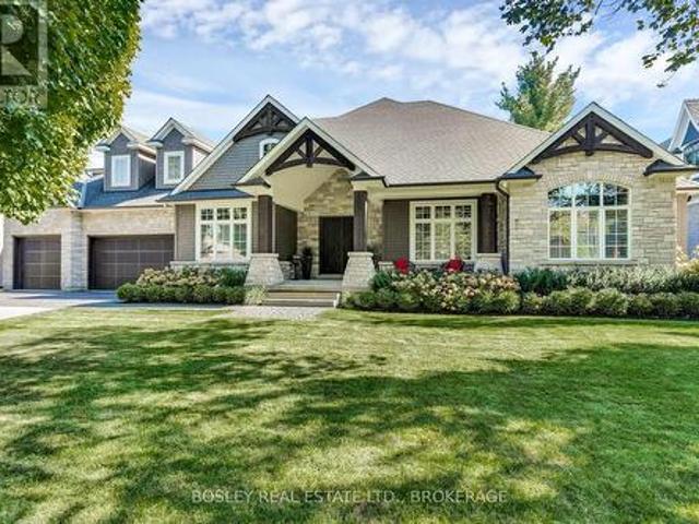 House for sale in Ancaster, Ontario