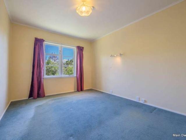 House for sale in Paremoremo