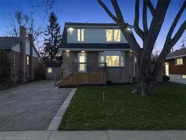 House for sale in Ancaster, Ontario