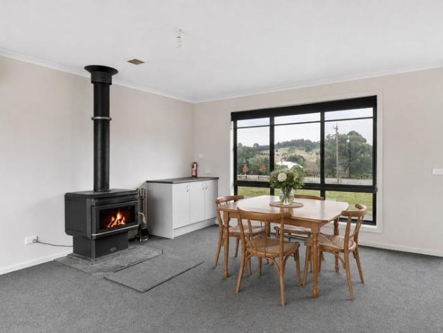 House for rent in Taradale, Victoria