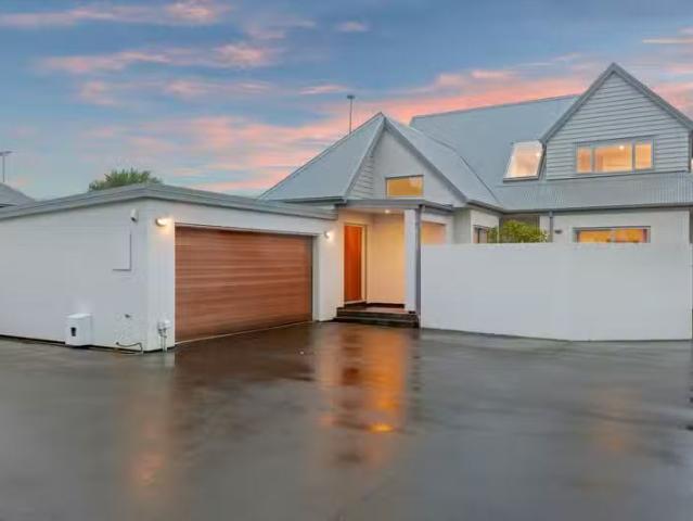 House for sale in Merivale, Canterbury