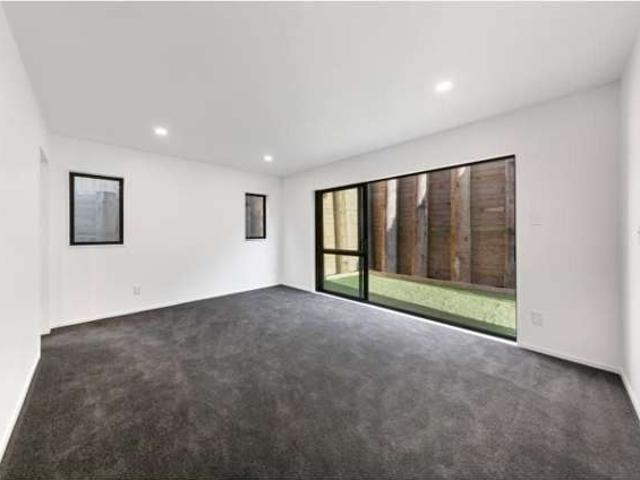 House for rent in Wairau Valley