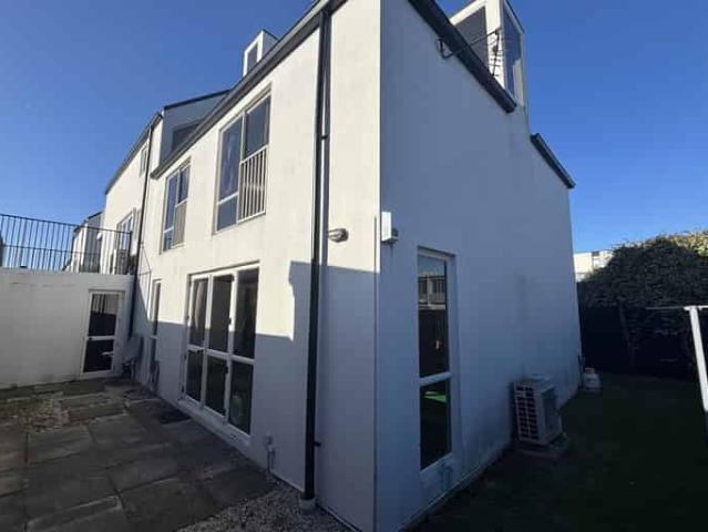 House for rent in Heathcote, Canterbury
