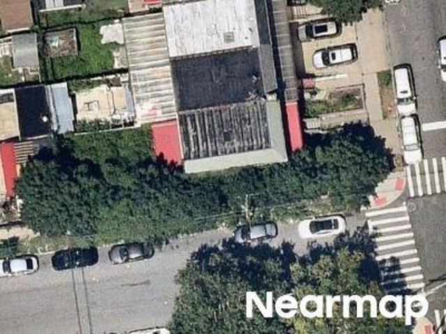 House for sale in Queens, Arverne
