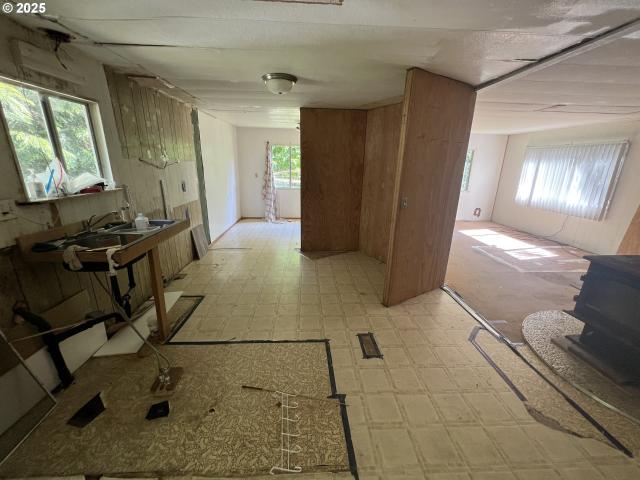 House for sale in North Bend, Oregon