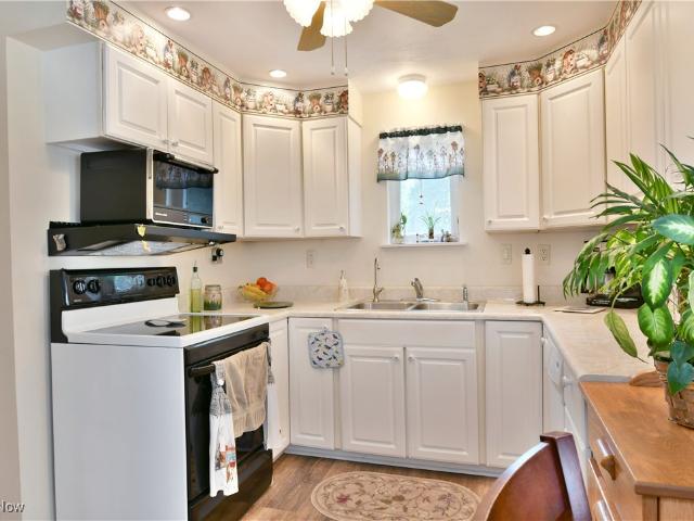 House for sale in Canfield, Mahoning County