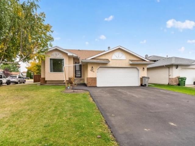 House for sale in Morinville, Alberta