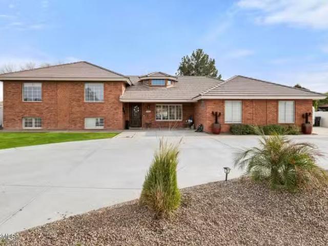 House for sale in Tempe