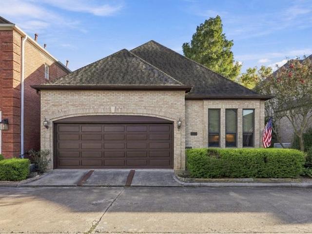 House for sale in Woodlake Forest, Houston