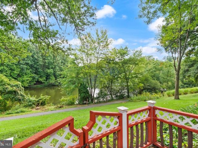Townhouse for sale in Burke, Fairfax County