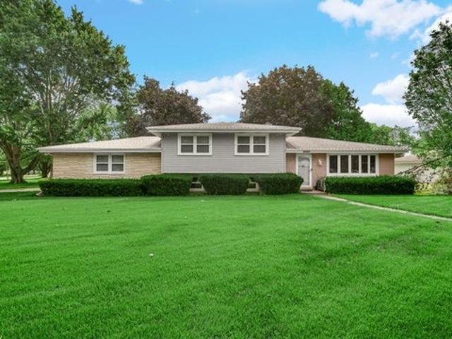 House for sale in Crown Point, Indiana