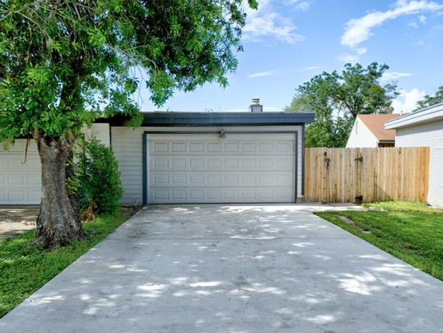 House for sale in Leesville, Texas