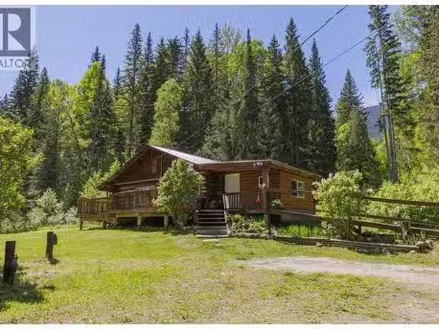 House for sale in Dunster, British Columbia