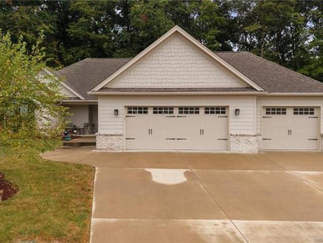 House for sale in Charlestown, Indiana