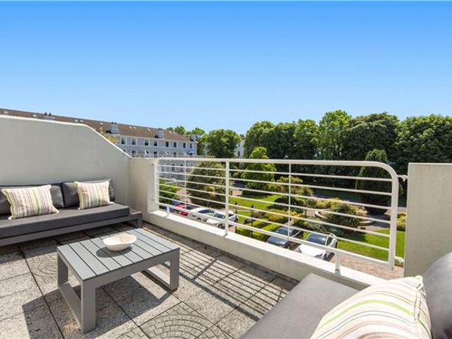 Apartment for sale in Dun Laoghaire, North Tipperary