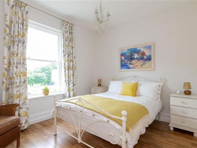 Detached House for sale in Salthill, Gaillimh